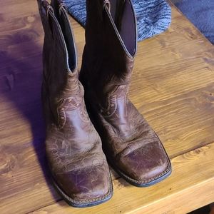 Boys Ariat boots